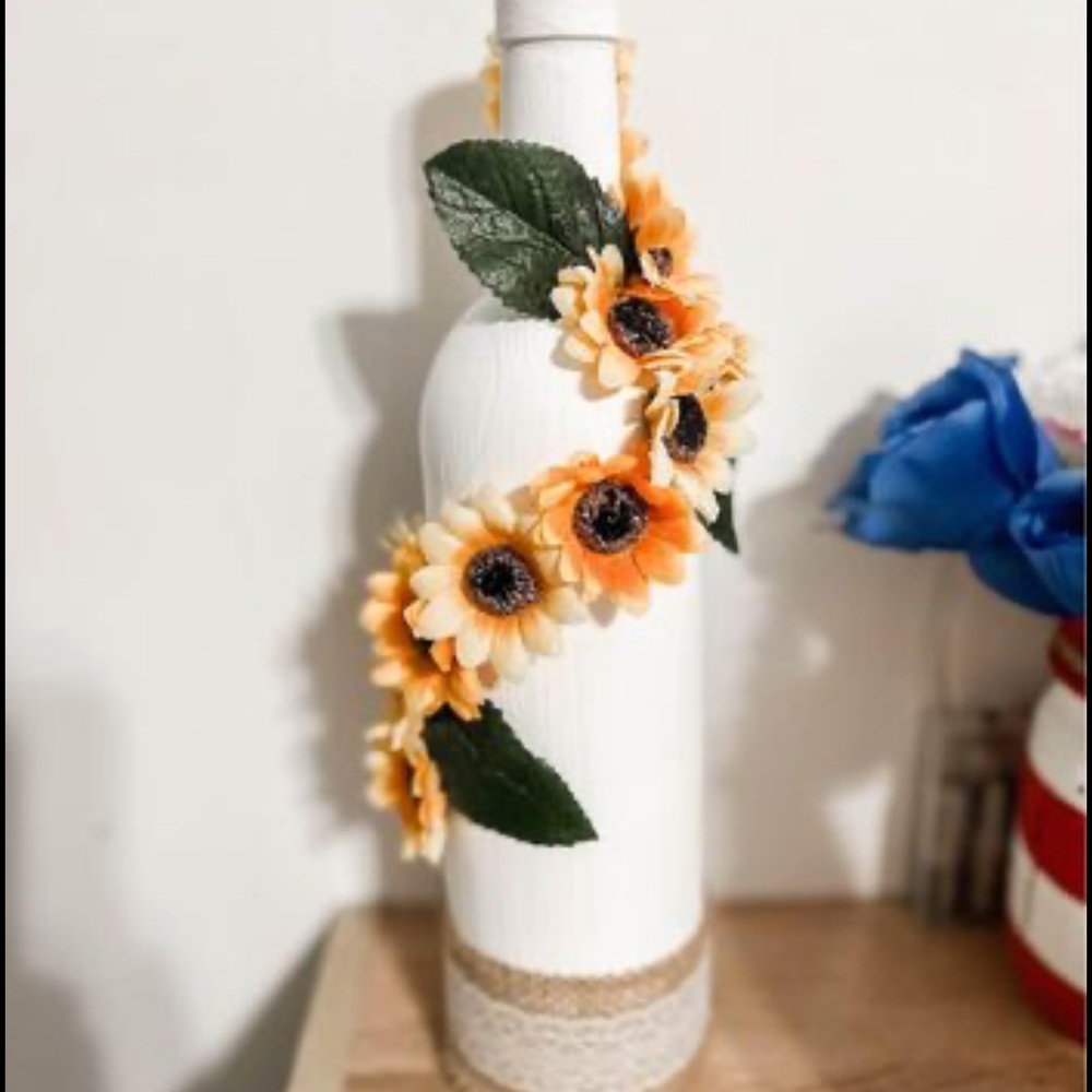 Sunflower wine bottle